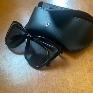 Cat eye dark sunglasses